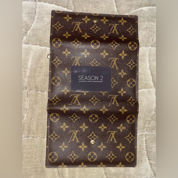 Louis Vuitton Monogram Passport wallet, -Authentic - Picture 7 of 11